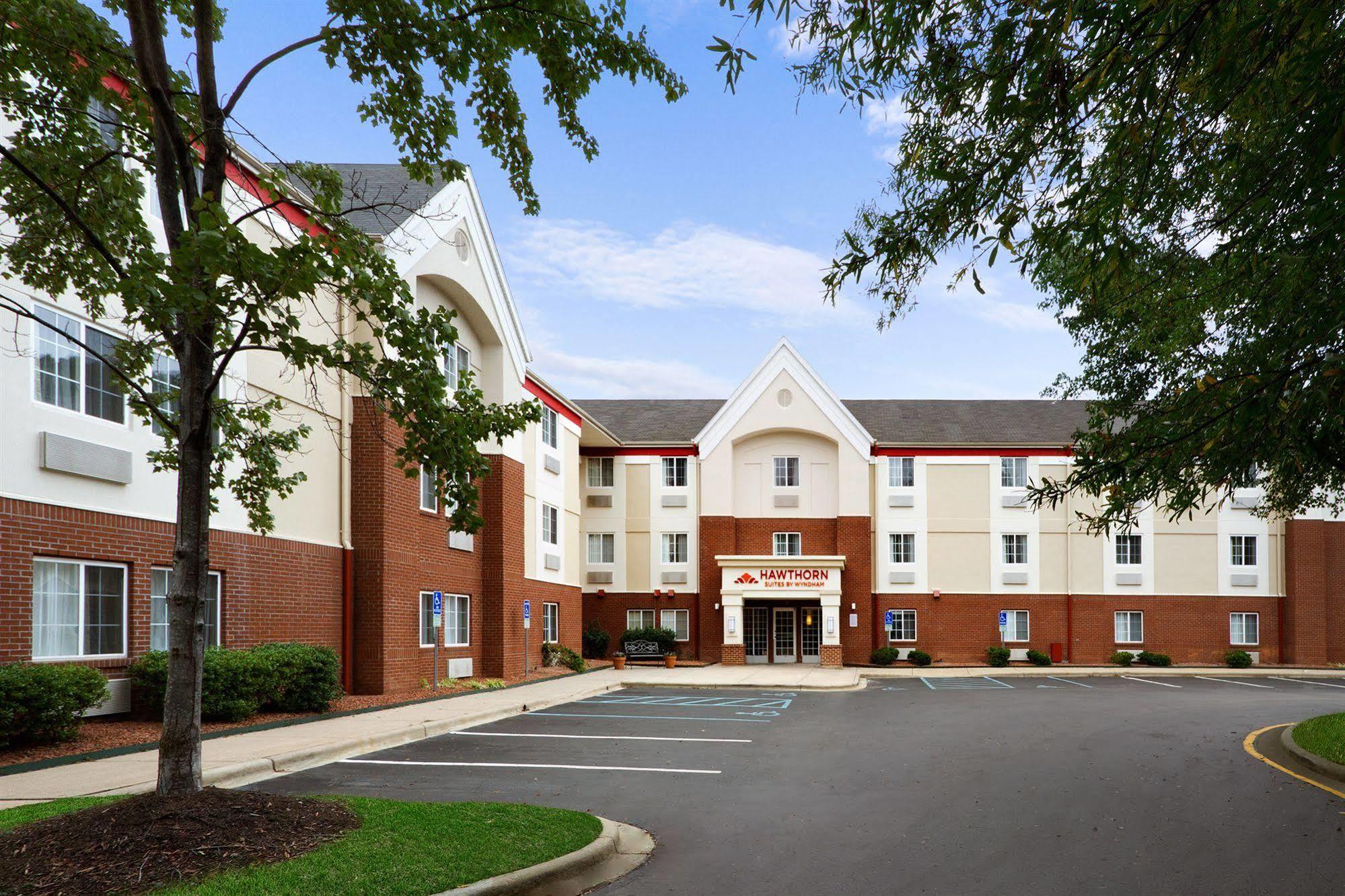 Mainstay Suites Hartford Меридън Екстериор снимка